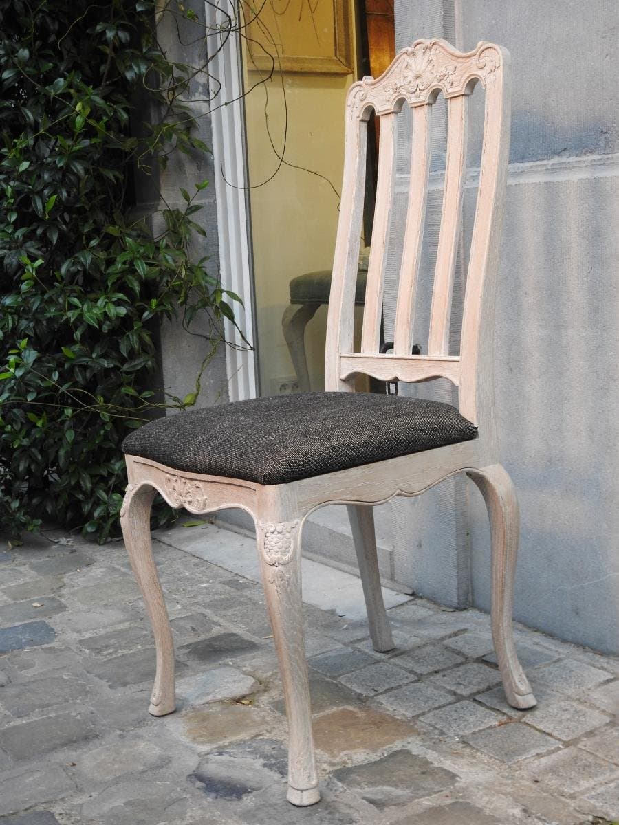 Fauteuil classique restauré